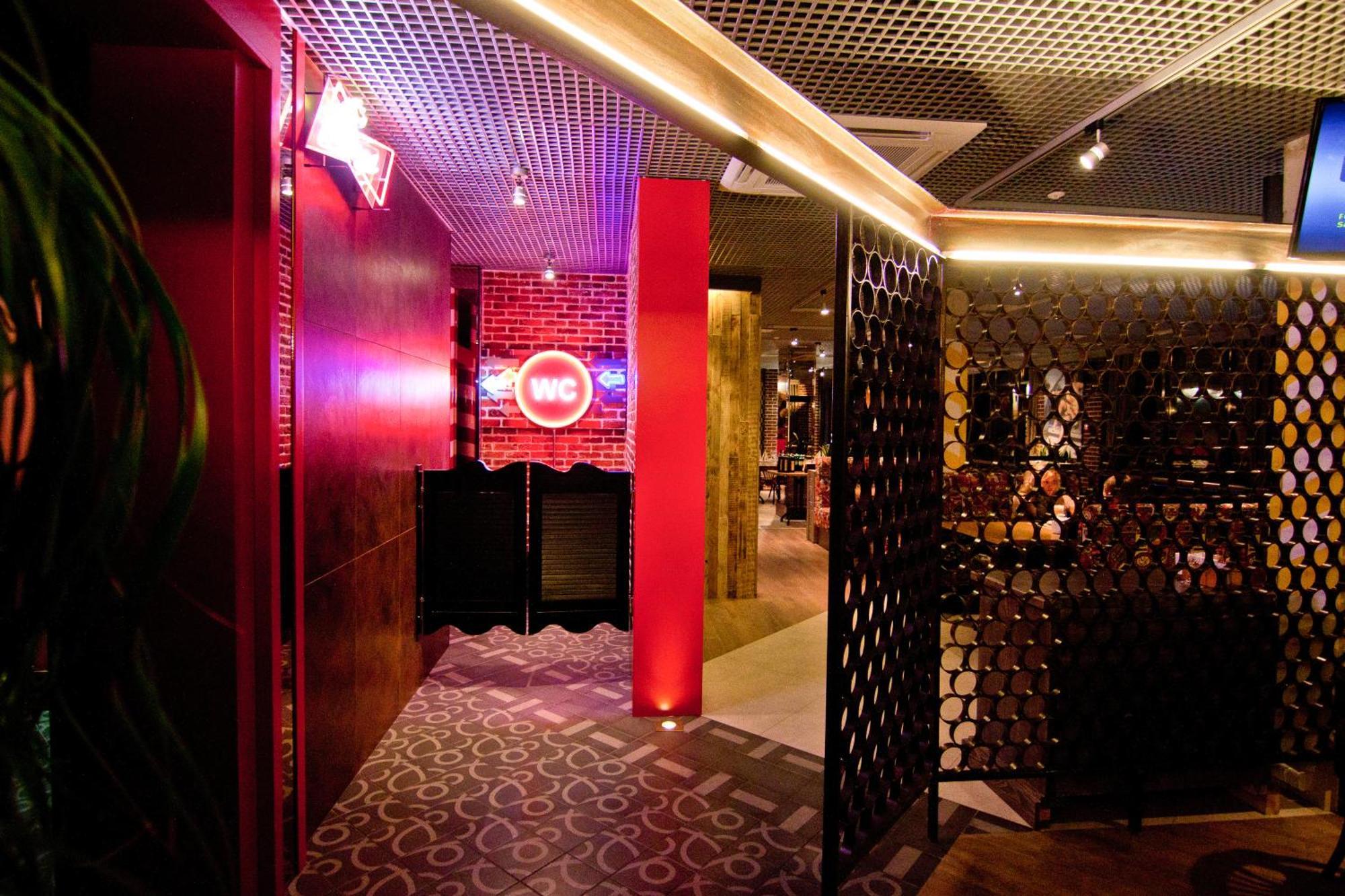 Road Star Hotel Dnipro Eksteriør billede
